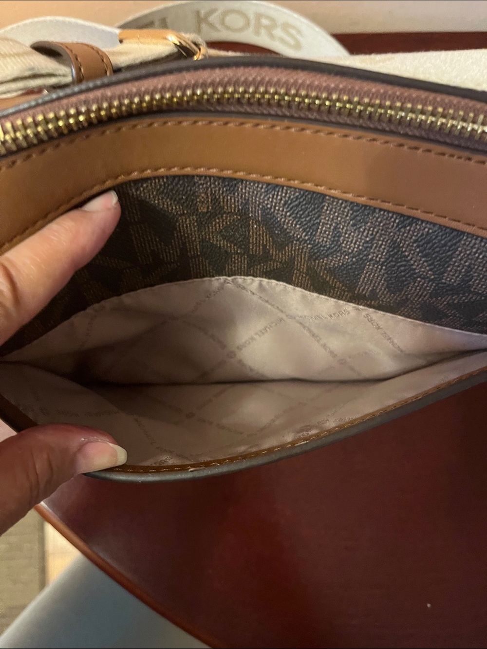 Michael Kors Brown Logo Crossbody Bag with Cream Strap - Picture 7 of 10